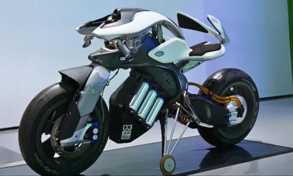 Yamaha's New Self-Balancing Motorcycle